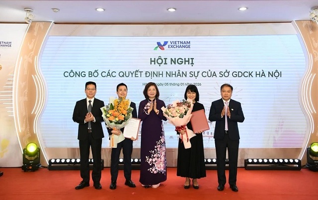 ba-vu-thi-thuy-nga-lam-tan-tong-giam-doc-so-giao-dich-chung-khoan-ha-noi