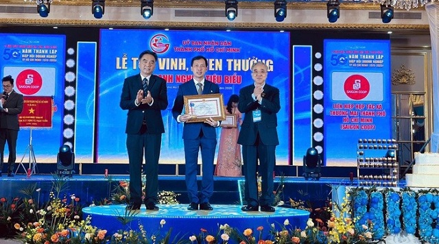 saigon-co-op-lap-cu-hat-trick-giai-thuong-doanh-nghiep-doanh-nhan-san-pham-tieu-bieu
