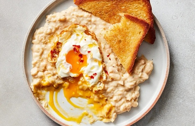 thoi-diem-an-sang-va-toi-anh-huong-den-suc-khoe-tim-mach