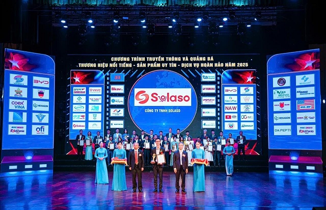 solaso-nhan-giai-thuong-doanh-nghiep-xuat-sac