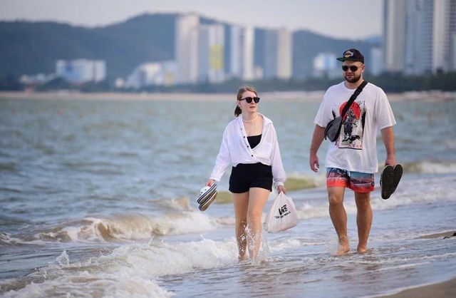 viet-nga-xuc-tien-mien-visa-mo-duong-cho-du-lich-hai-chieu