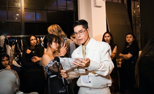 nguyen-hung-phuc-lam-dao-dien-catwalk-o-new-york-fashion-week