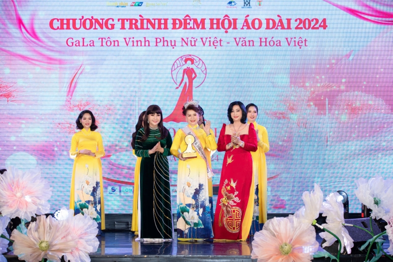 den-hoi-ao-dai-17