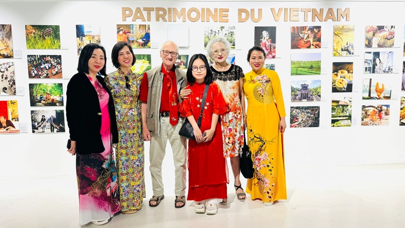 z7383396697353 7198b4aaebbe9ed02a05568f67fb6179