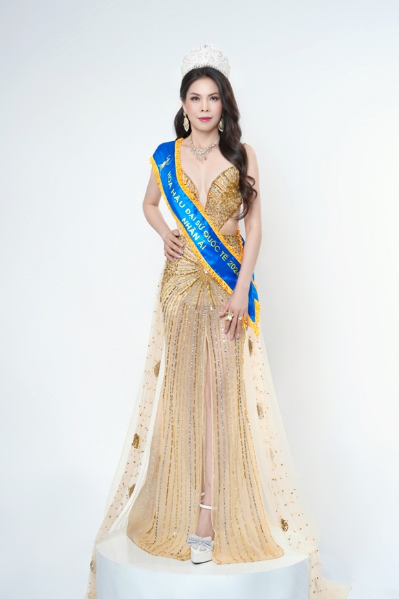HOA-HAU-NGUYEN-THU-HUONG5