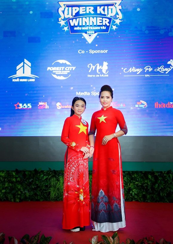 top-10-sao-kim-lanh-dao-toan-nang-chau-a-vinh-danh-hoa-hau-ao-dai-pham-thi-cuc-ketnoidoanhnhan-14