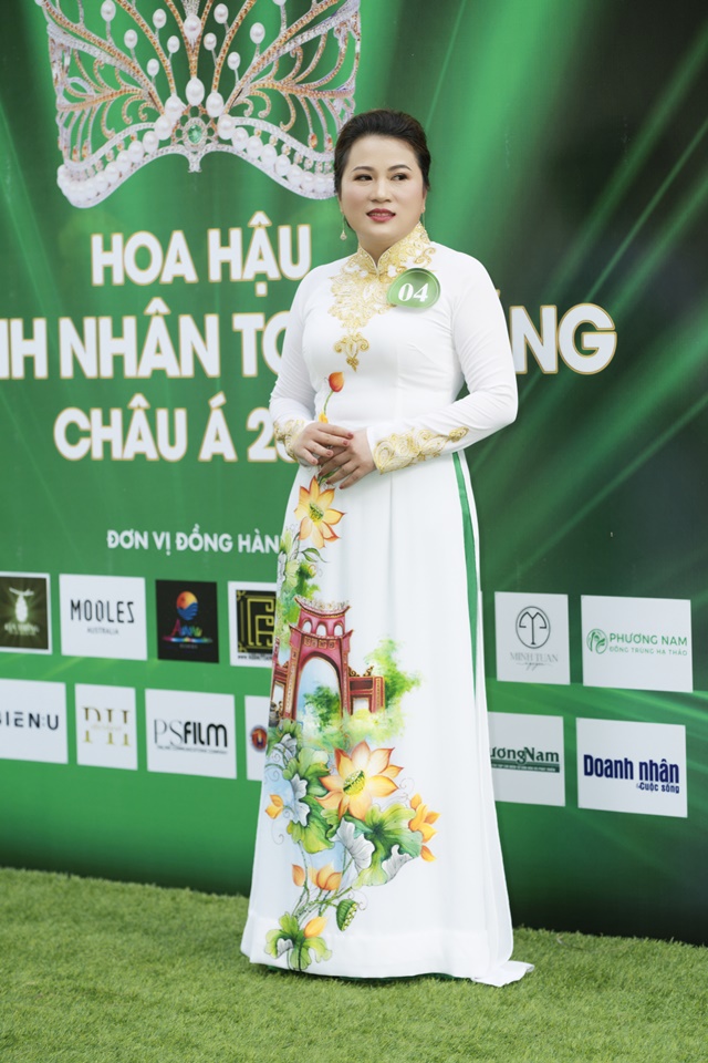 hoa-hau-tri-tue-doanh-nhan-toan-nang-chau-a-2022-nhung-pham-nang-hau-co-profile-cuc-khung-KETNOIDOANHNHAN-5