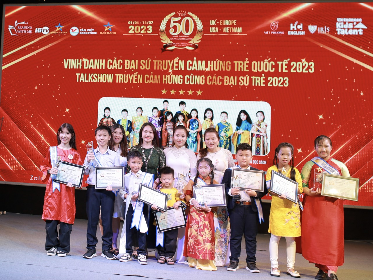 vinh-danh-top-50-dai-su-tre-truyen-cam-hung-tai-10-tinh-thanh-dien-ra-thanh-cong-ketnoidoanhnhan-hp1