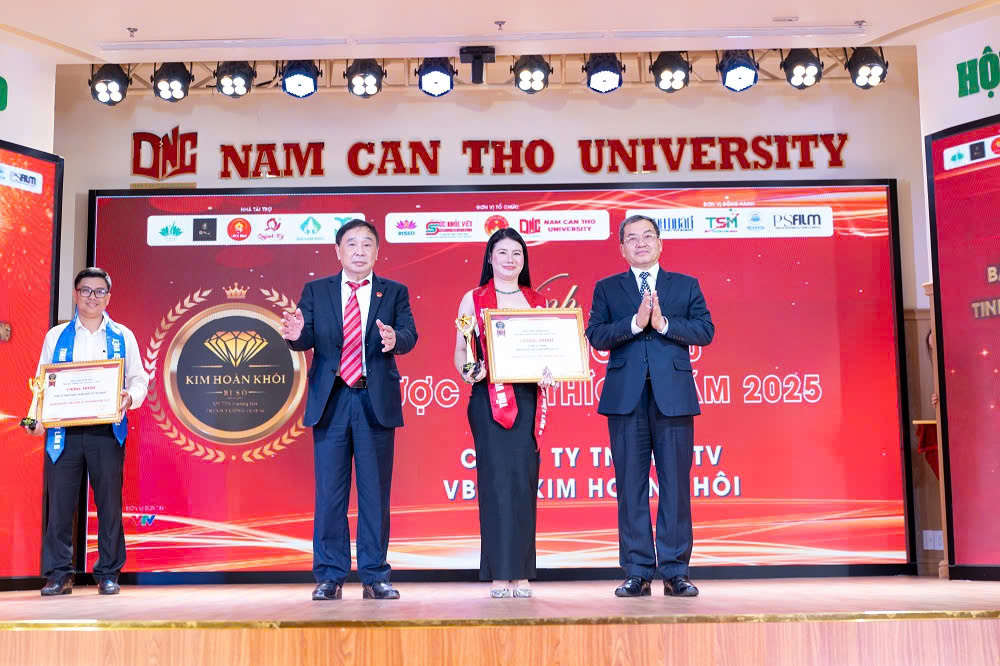 HOA-HAU-PHUONG-TRIEU-DOANH-NHAN-VI-CONG-DONG-2025-KETNOIDOANHNHAN2