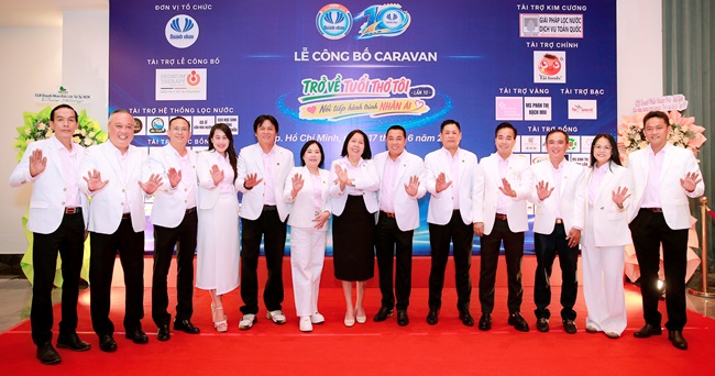 caravan-tro-ve-tuoi-tho-toi-lan-thu-10-hon-2-ty-dong-noi-tiep-hanh-trinh-nhan-ai 27