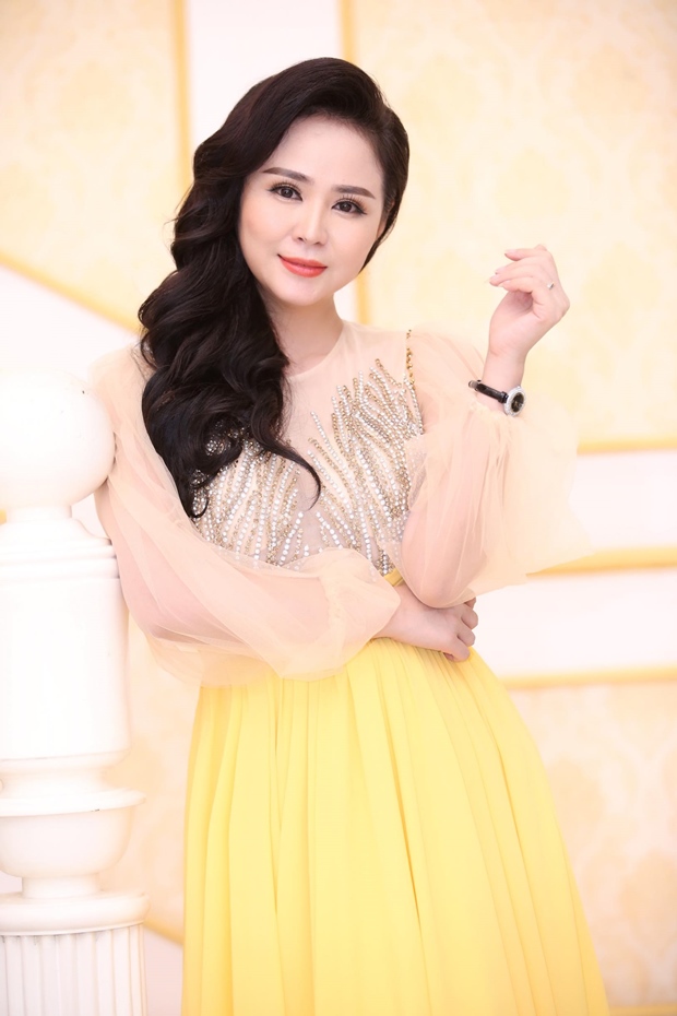 nu-hoang-hoa-hong-bui-thanh-huong-kndn-3