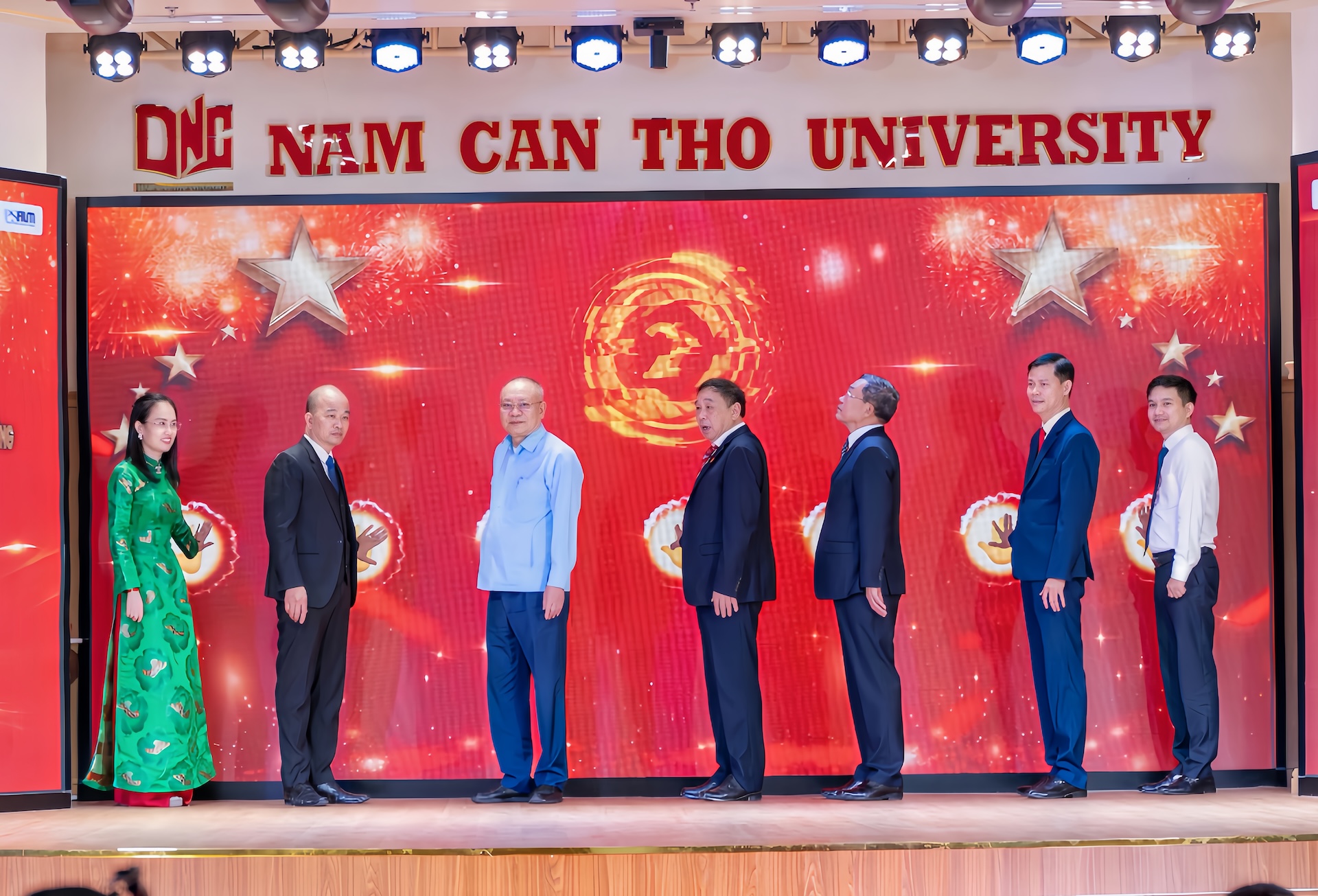 Tinh-hoa-thuong-hieu-viet-lan2.4b