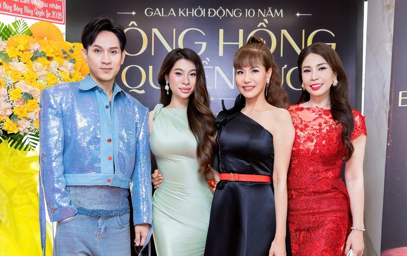 Jessica-ly-con-gai-ly-huong-5