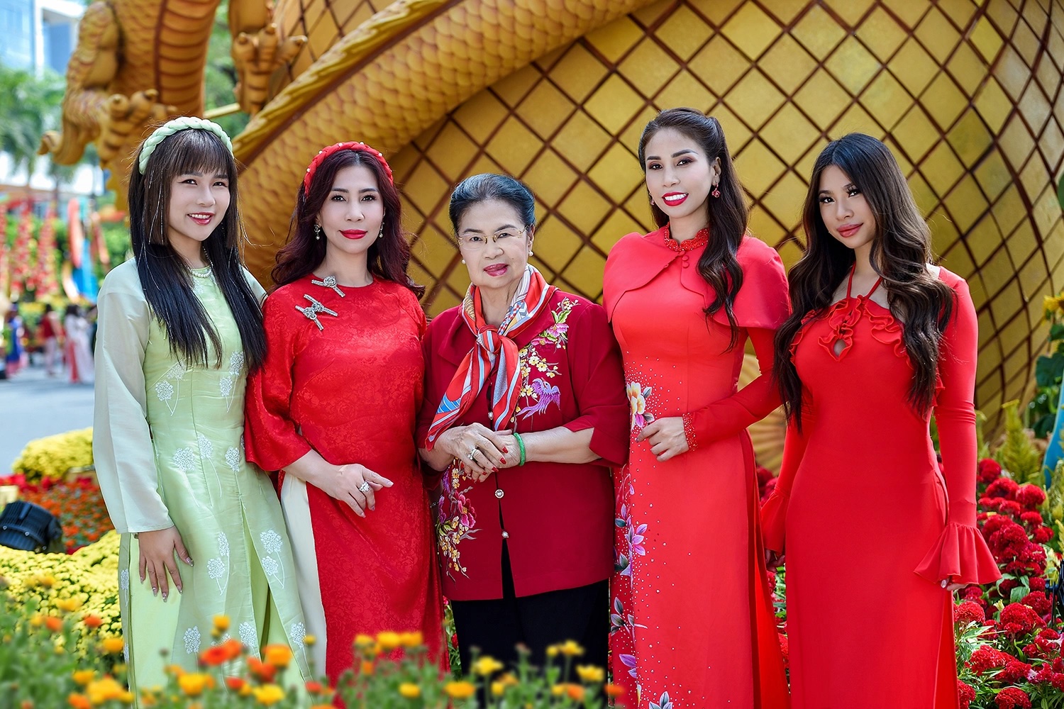 Jessica-ly-con-gai-ly-huong-7