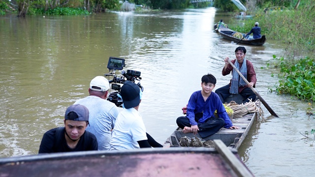 nha-hang-mua-nuoc-noi1