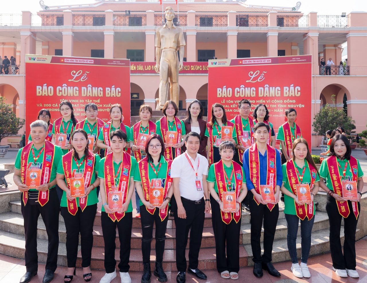 Gala-ket-noi-nhung-trai-tim-tinh-nguyen-VNV-lan-VIII 6